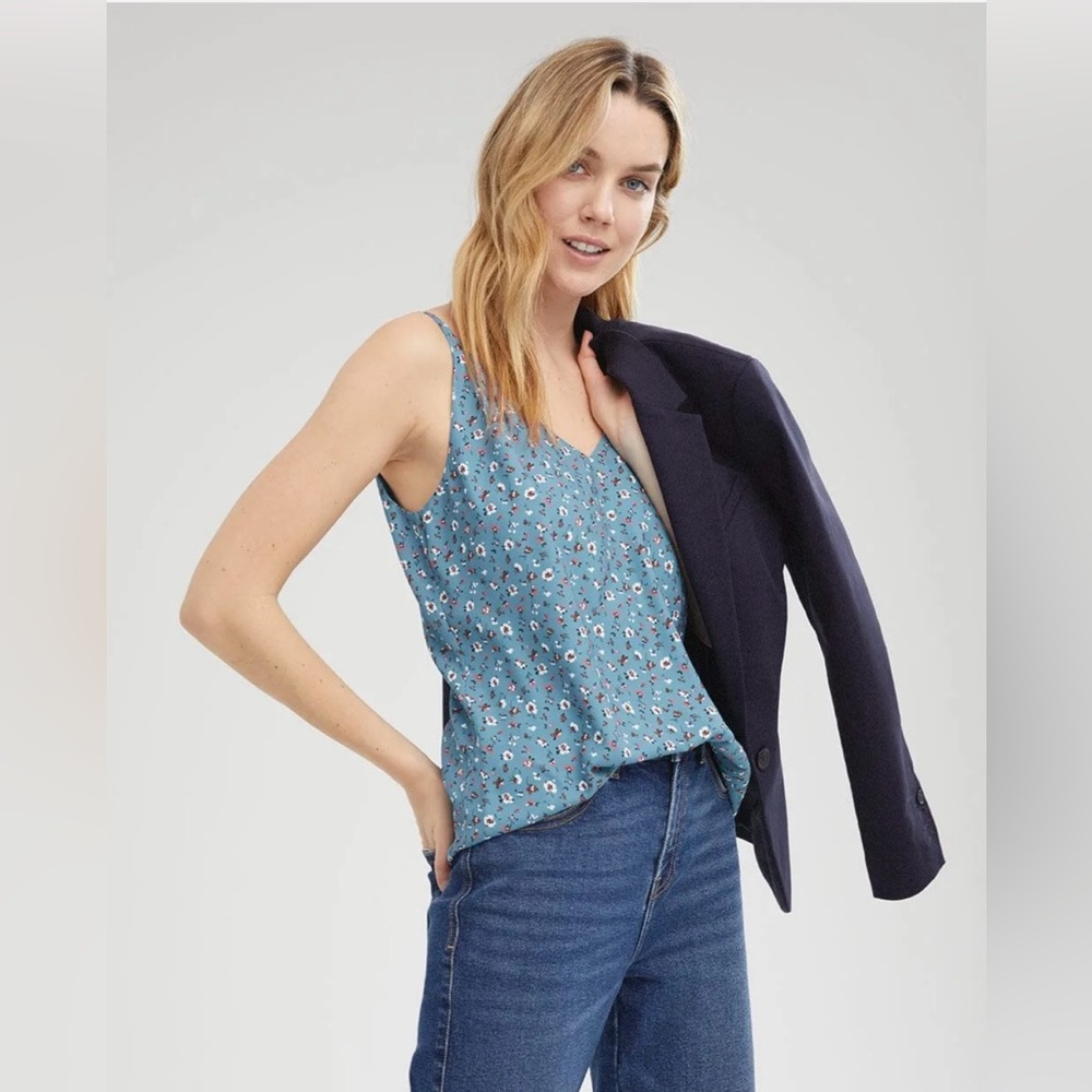 Printed Silky Crepe Pleated Shoulder V-Neck Cami